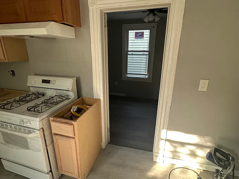 30 Mary St #2 — Photo 12