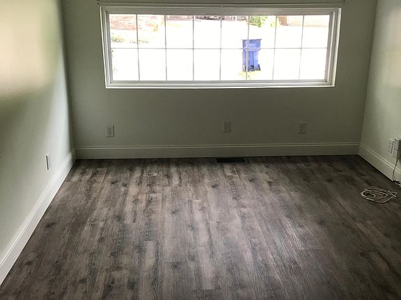 5th image of 2415 S Greenwood Ave