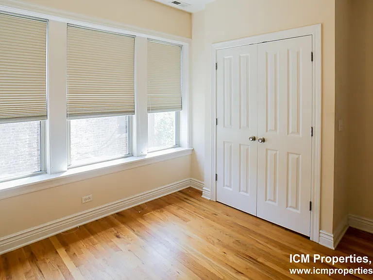 1222 W Waveland Ave #1 — Photo 8