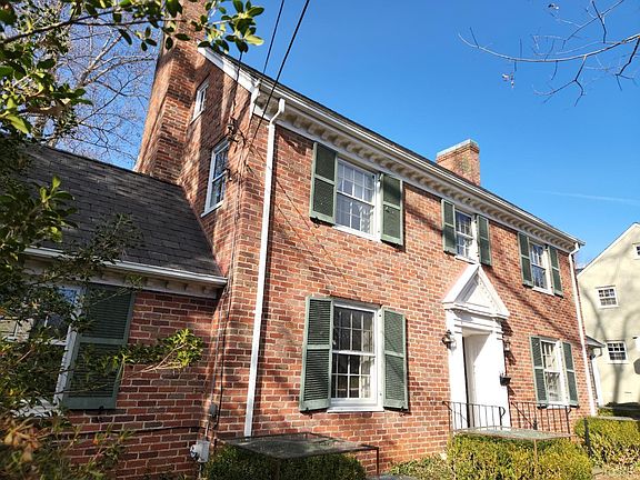 3rd image of 1601 Clayton Ave