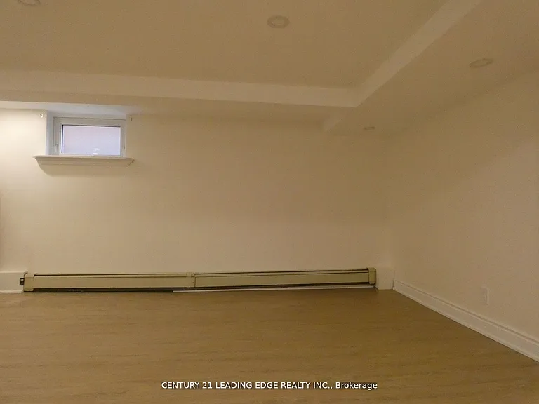 26 Scotswood Rd #LOWER — Photo 9