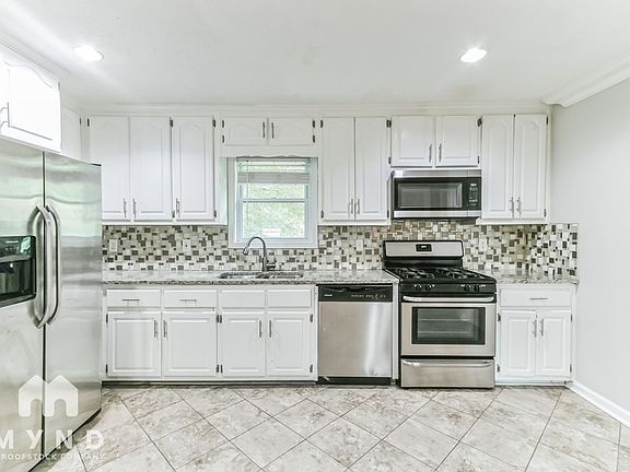 3rd image of 4741 Kings Hwy