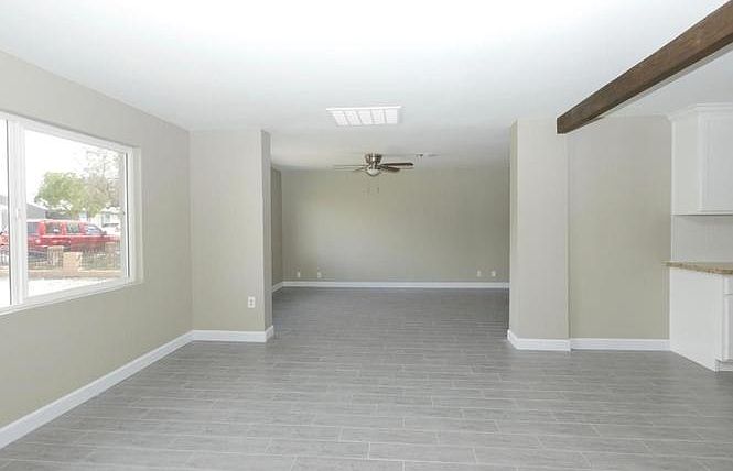 1st image of 811 E Orchid Ln