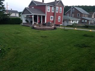 319 12th St, Windber, PA 15963