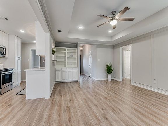 4th image of 2129 N Aspenwood Dr