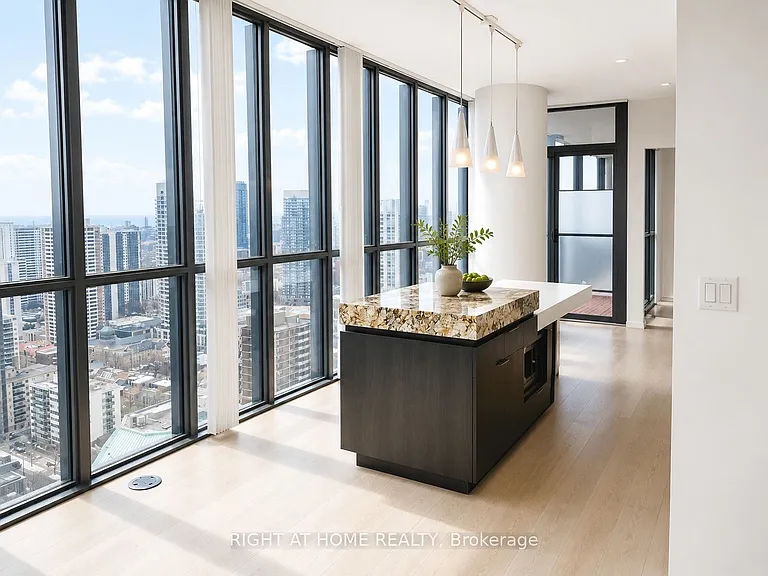 101 Charles St E #3010 — Photo 3