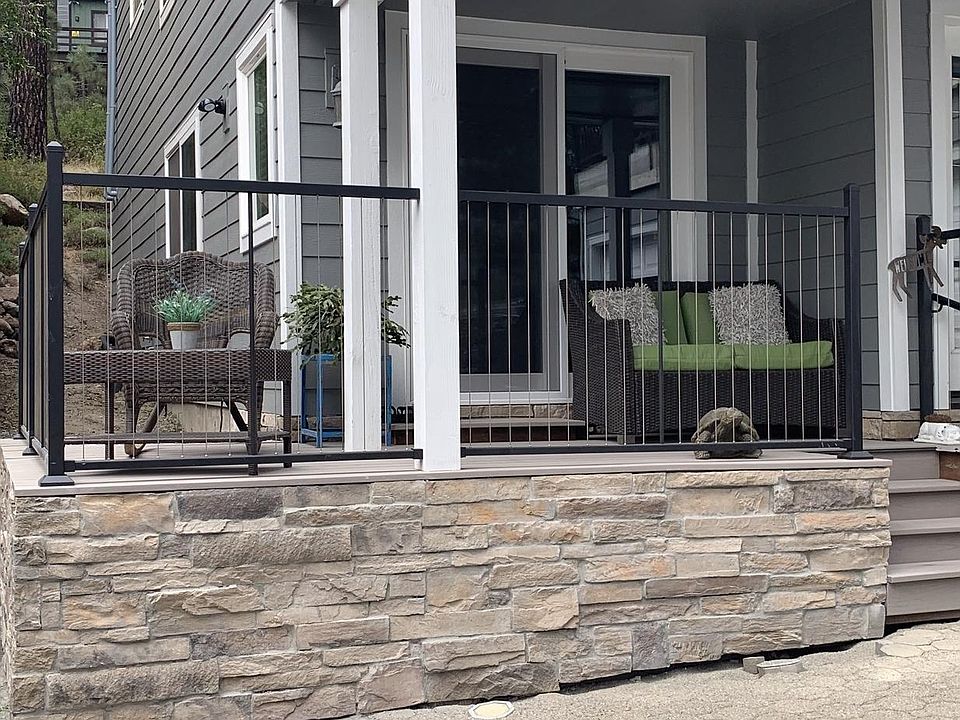 Porch (front view)
