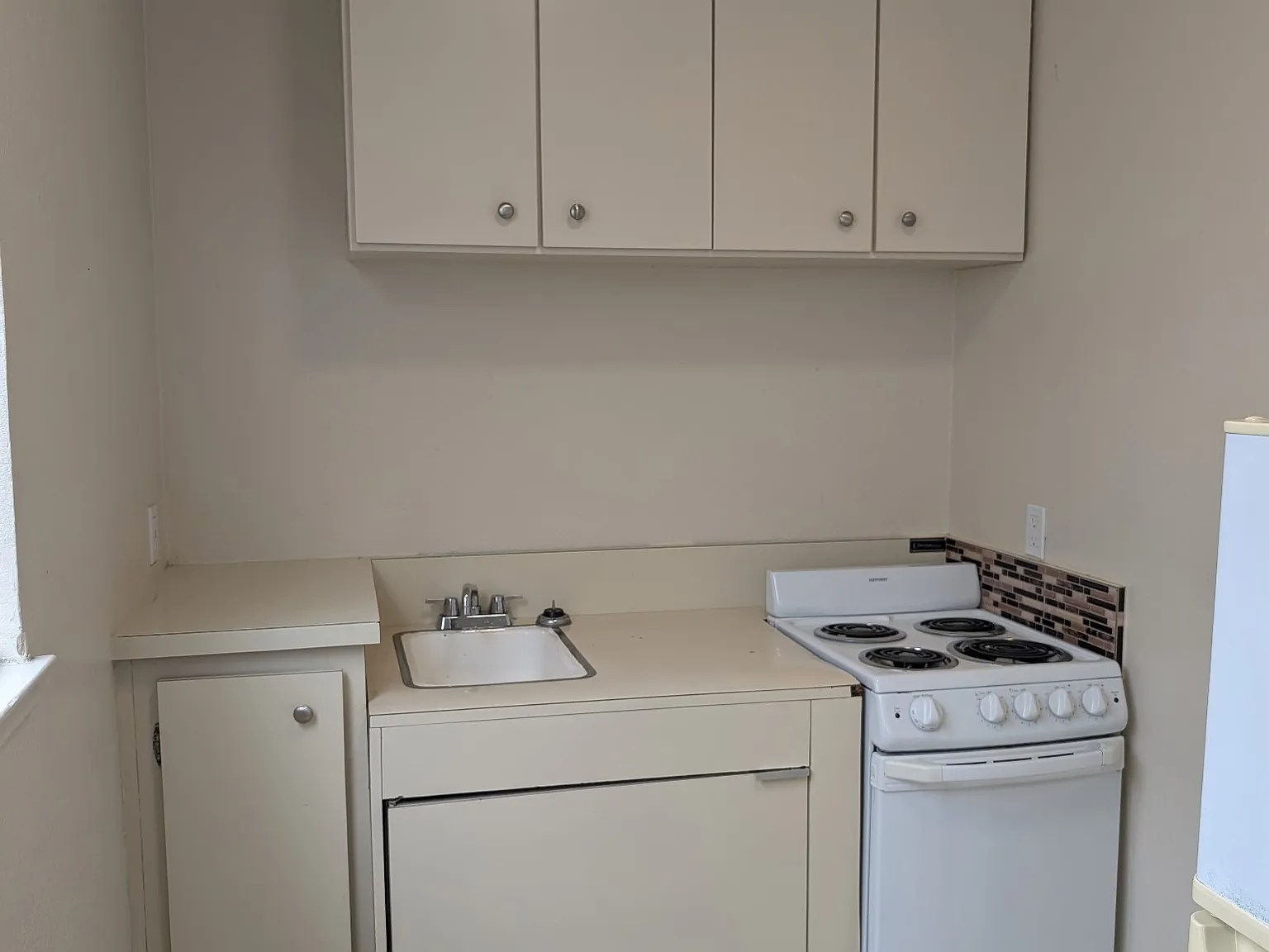 Studio, $1,325 — Photo 4