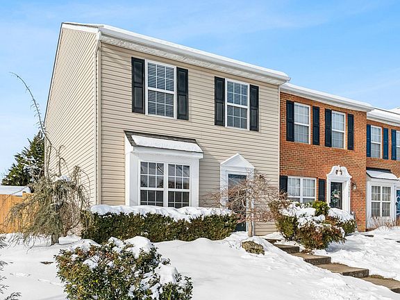 2nd image of 9900 Warwick Pl