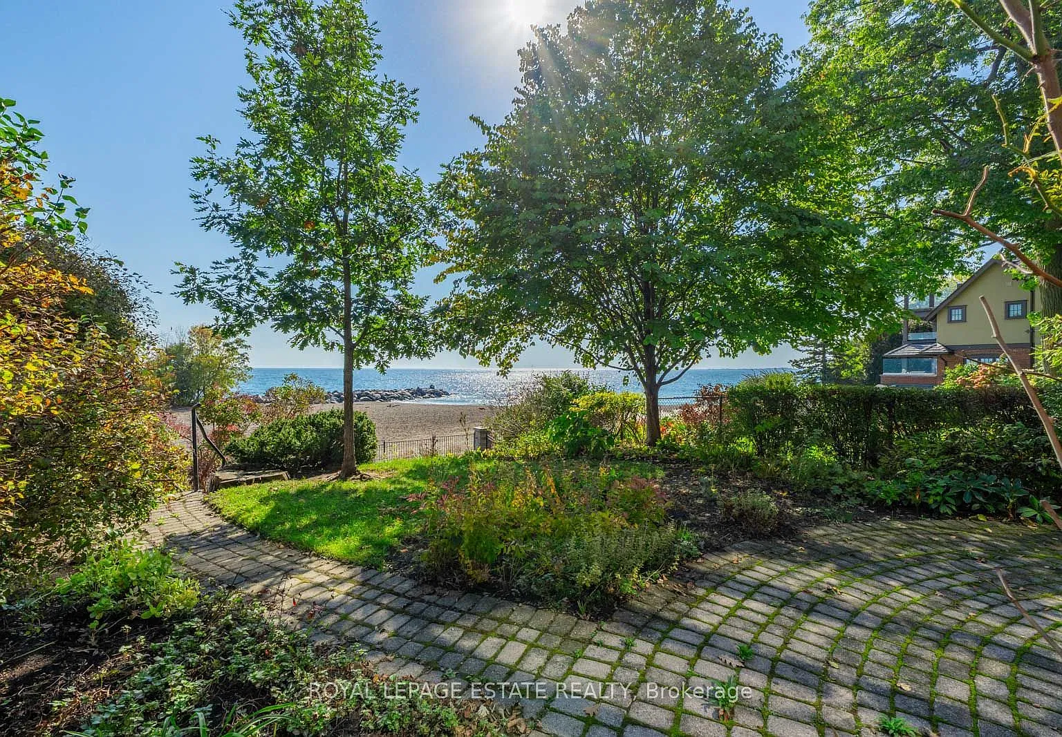3 bed, $9,000 — Photo 4