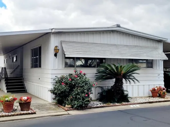 1001 Sylmar Ave Space 64, Clovis, CA 93612