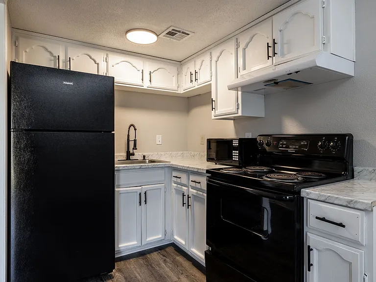 Grand Vue Townhomes — Photo 26