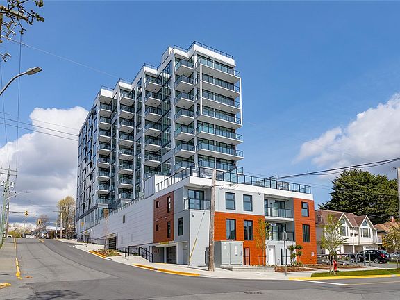 2nd image of 899 Esquimalt Rd #503