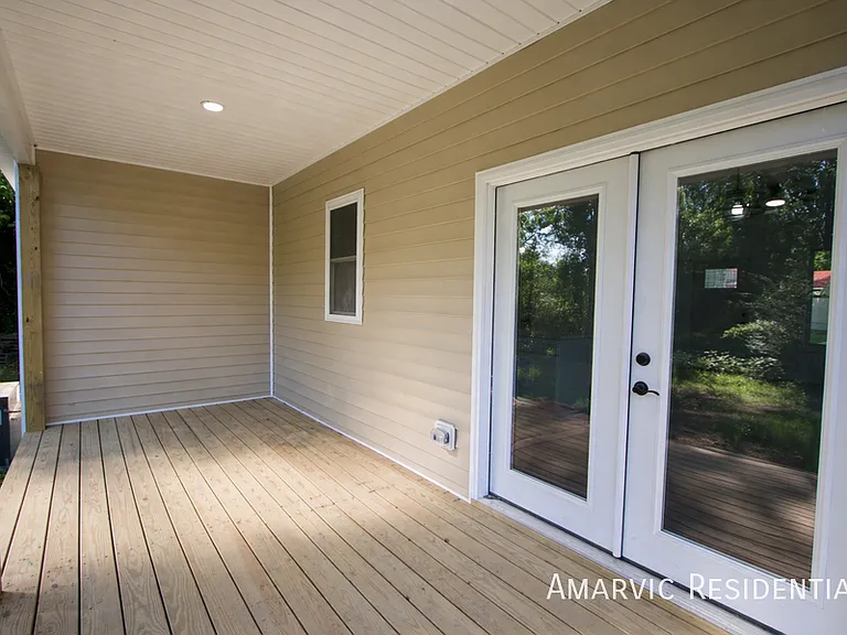 621 Singletary St SE — Photo 23