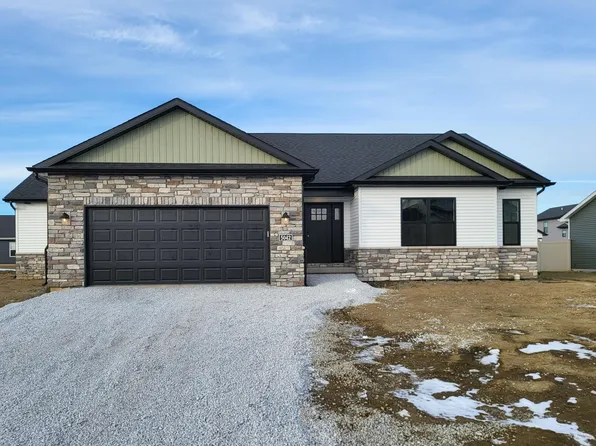 5042 Southview Dr, Lowell, IN 46356