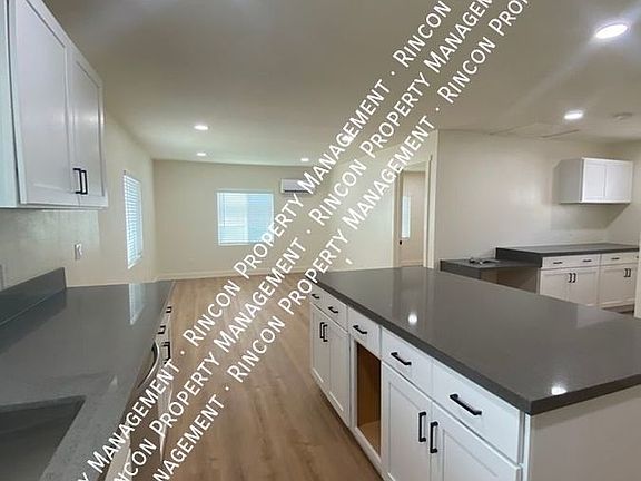 3rd image of 296 Millbrae Ct Unit B