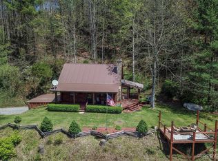 519 Mission Rd, Robbinsville, NC 28771