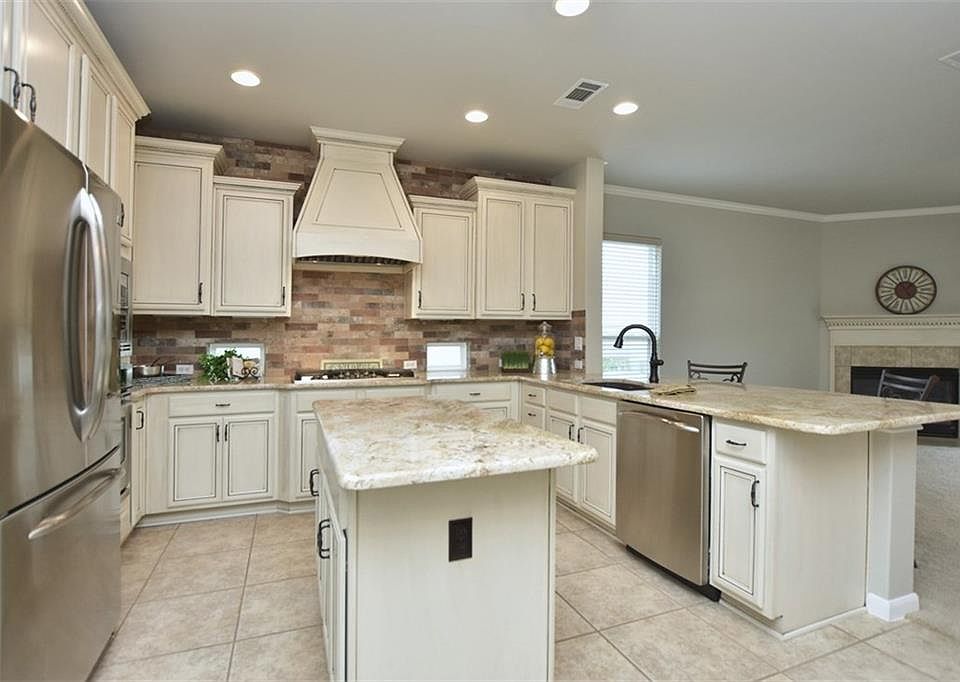 1st image of 416 Fort Boggy Dr
