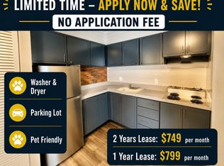 9959 Chateau Roi Dr #A, Saint Louis, MO 63123
