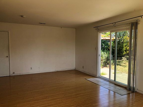 3rd image of 5351 Fleming Ave #5351