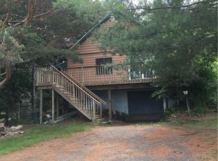 41120 Breezy Pines Rd, Clayton, NY 13624