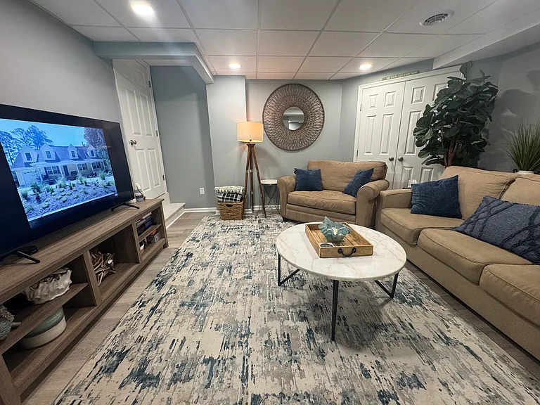 2094 Fieldcrest Dr #2 — Photo 6