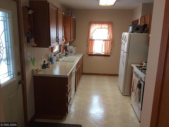 4th image of 812 Bailly St