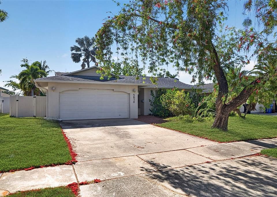 1st image of 5810 VENETIAN BOULEVARD NE