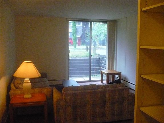 view of lr from kitchen