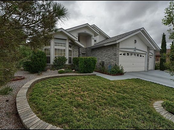 3rd image of 10864 Loma Del Norte Dr