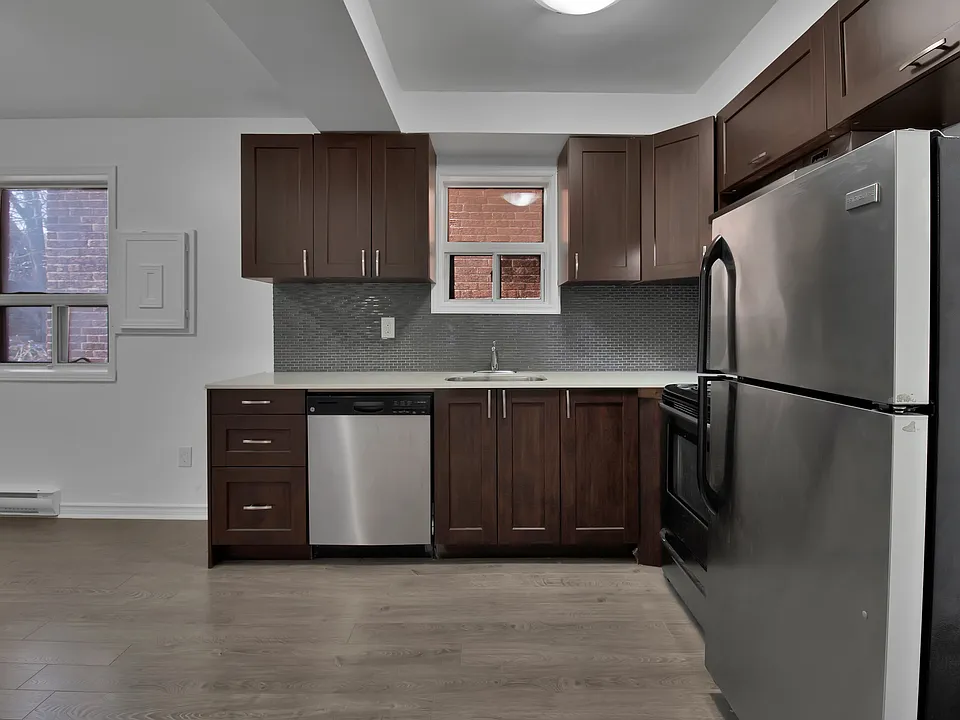 105 Galt Ave