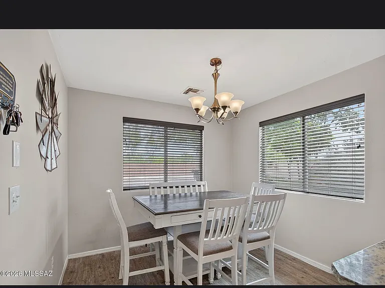 8330 S Camino Serpe — Photo 6