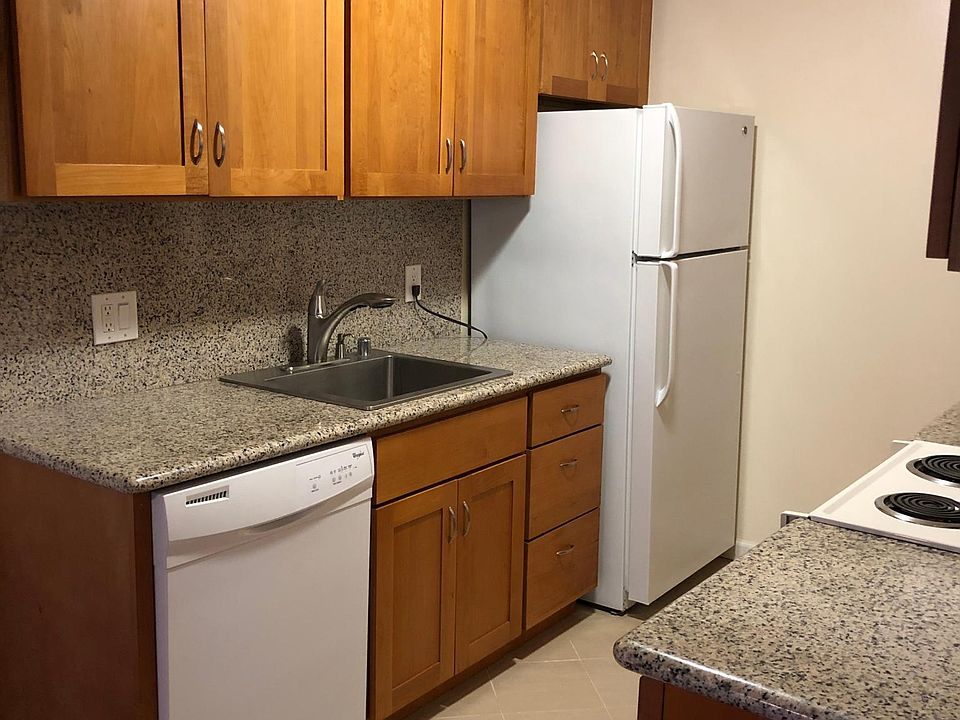 1st image of 505 Cypress Point Dr Unit 173