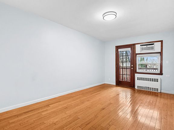 3rd image of 65-43 Woodside Ave #1