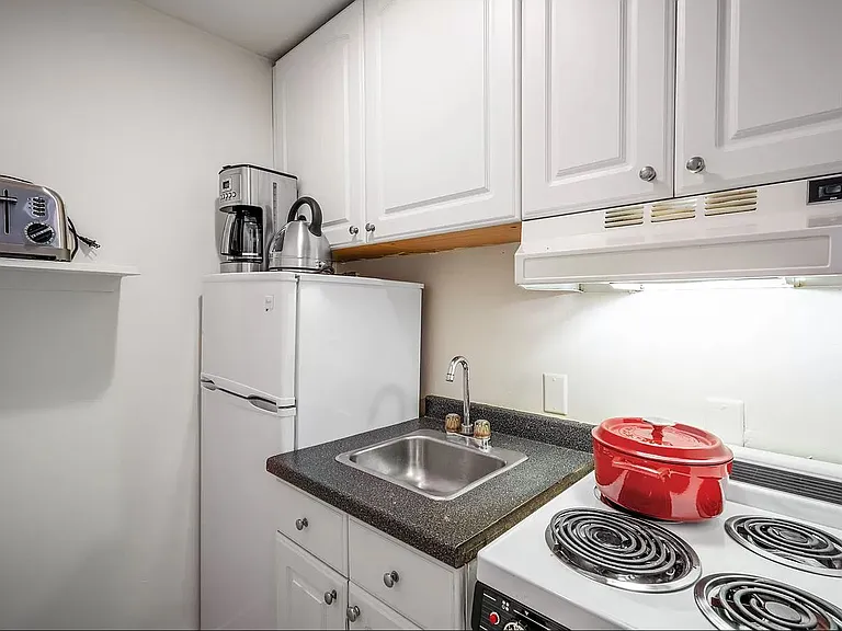 497 Beacon St #1 — Photo 6