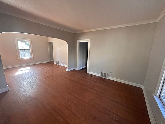 5th image of 4268 Van Buren St