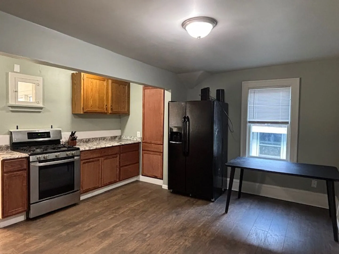 726 Wilson Ave — Photo 2