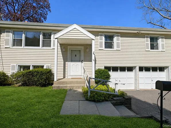 36 Pleasant Avenue, Pleasantville, NY 10570