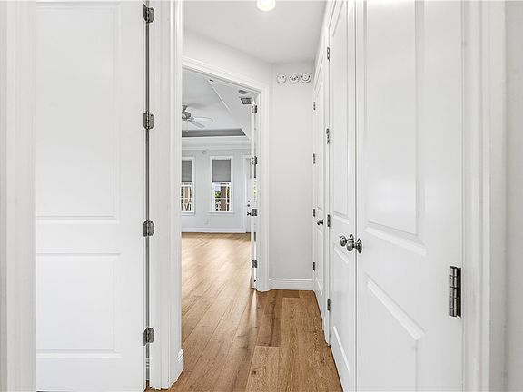 3rd image of 3581 Ocean Dr