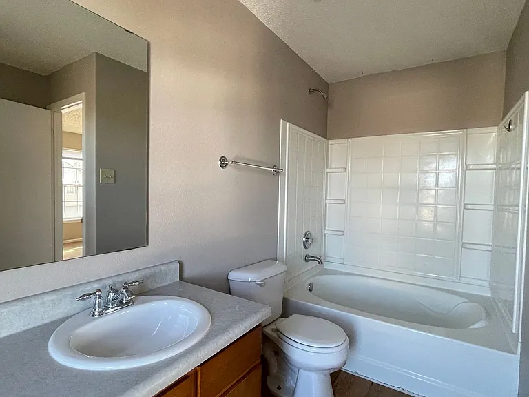 4113 Doten Dr — Photo 11