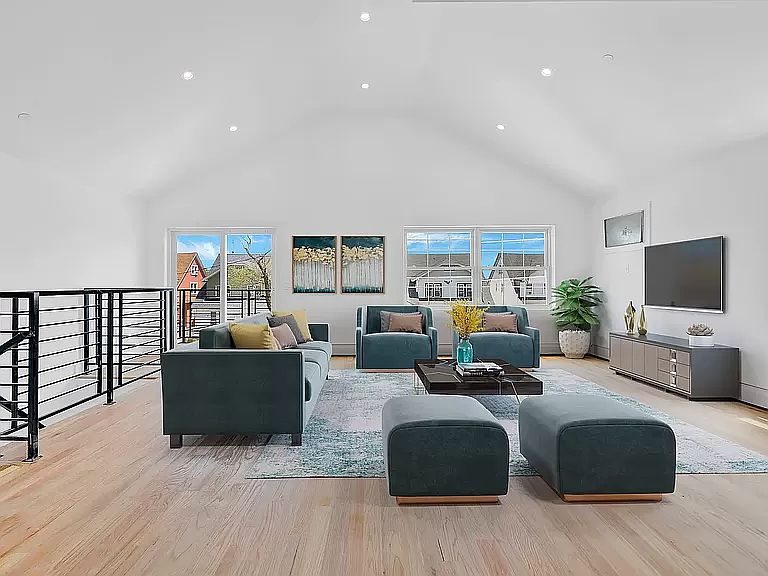 1st image of 22-99 Nameoke Ave #2