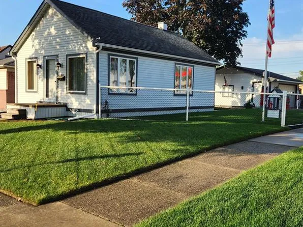 5200 Westpoint St, Dearborn Heights, MI 48125
