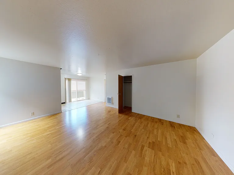 2540 Regent St — Photo 3
