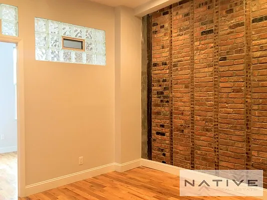 Rented by Native Real Estate LLC | media 33