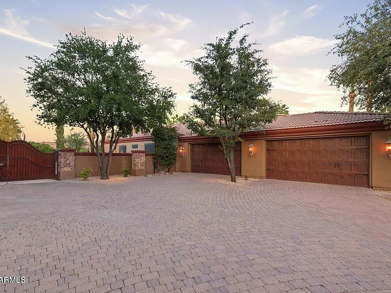 3452 E Jaeger Cir — Photo 85