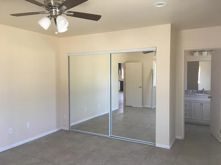 2586 Grandview St — Photo 7
