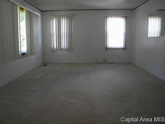 2nd image of 549 Arnold St