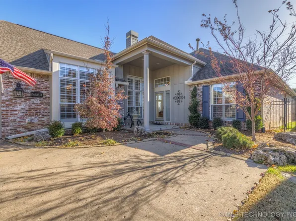 9559 S College Ct, Tulsa, OK 74137