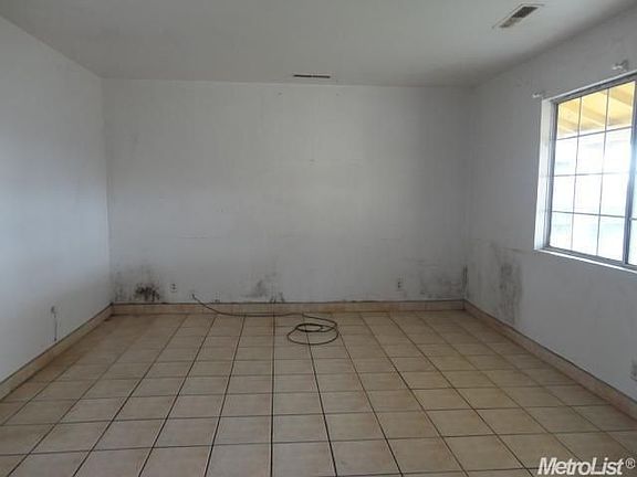 4th image of 814 Colorado Ave