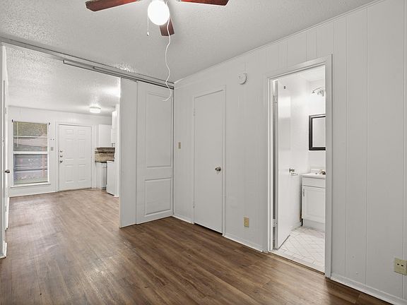 5th image of 5300 Guadalupe St APT 102